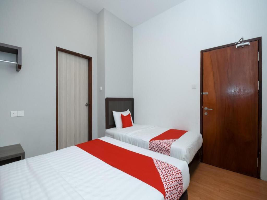 Oyo 1111 Harmony Stay Мірі Екстер'єр фото