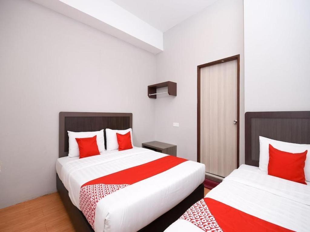 Oyo 1111 Harmony Stay Мірі Екстер'єр фото